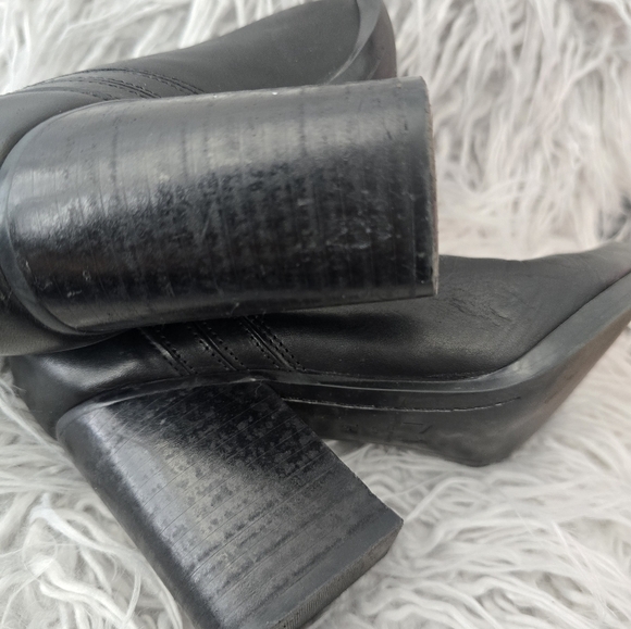 Marc Fisher Black Ankle Boots - Picture 14 of 14
